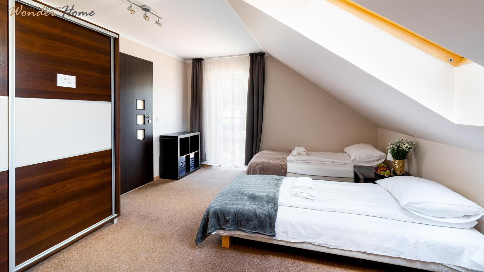 Apartamenty Czerwony Dworek - Duzy Teren Zielony, Plac Zabaw, Miejsce Na Grilla I Staw Z Mozliwoscia Wedkowania, Boisko Mysłakowice Exteriör bild
