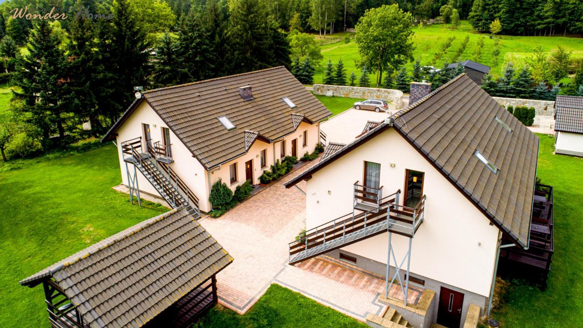Apartamenty Czerwony Dworek - Duzy Teren Zielony, Plac Zabaw, Miejsce Na Grilla I Staw Z Mozliwoscia Wedkowania, Boisko Mysłakowice Exteriör bild